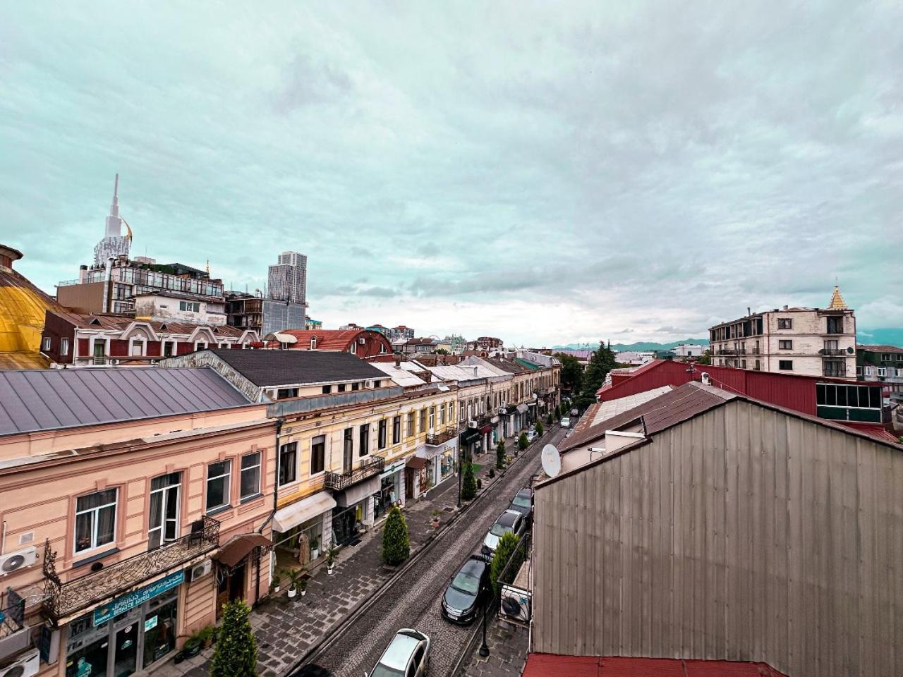 Metrepol Hotel Batumi Esterno foto