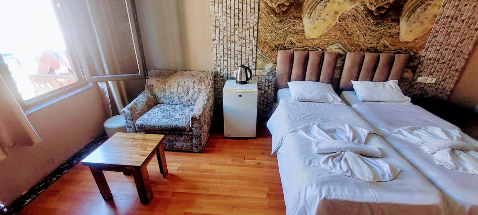Metrepol Hotel Batumi Esterno foto
